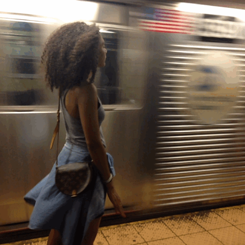 curly-essence:  cool-visuals:  Cool Visuals  http://curlyessence.com/ 