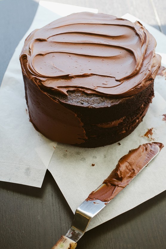 thecakebar:  Chocolate Cake with Bittersweet Sour Cream Frosting
