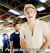 niallsgotmehigh:  Niall, Drag me Down music video 