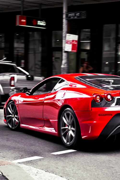 graphicsdontsleep:  Scuderia // GDS // Source 