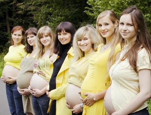 impregnating-you-every-night: It would be perfect if they was knocked up by the same guy, hopefully me