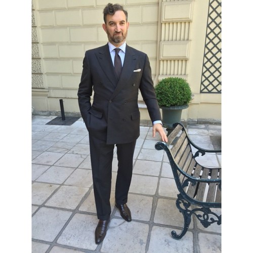 dirnelli:  #cifonelli #ootd #outfitoftheday #wiwt #menswear #sartorial #mensweardaily #dirnelli #bespoke #sartorialist #sprezzatura #dandy #menswearblogger #tailored #bespoketailoring #rakish #sartoria #gentlemansfashion #sprezza #styleforum