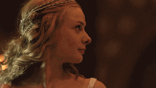 Rebecca Ferguson as Elizabeth Woodville in “The White Queen” (2013)
