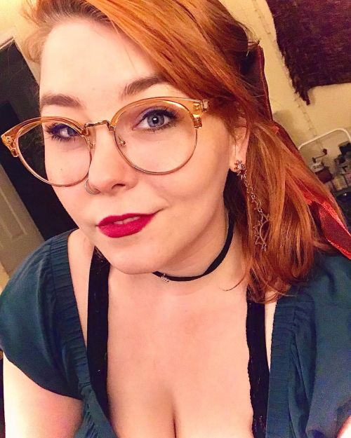 Got all dolled up to play D&D Monday night on stream, and we had a great time!! Next week I&rsqu