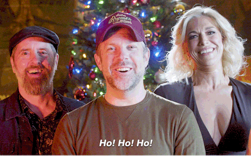 Jason Sudeikis & the cast of Ted Lasso wish you Happy Holiday. 