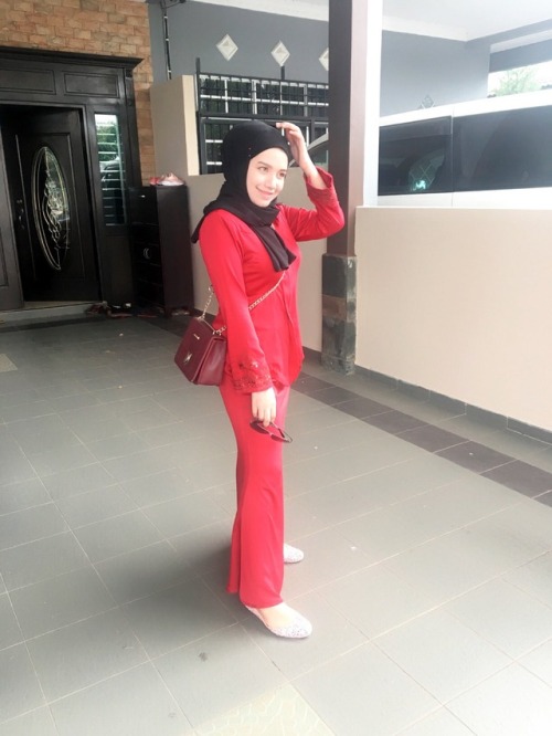 koleksimelayu: Aku da fllow ig dia korg x nk follow ke? Body mmg tiptop ni klu dipam2 sedap