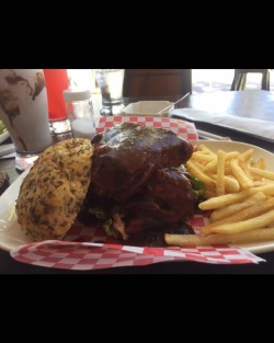 #bucansteak #bbqribburger #foodporn