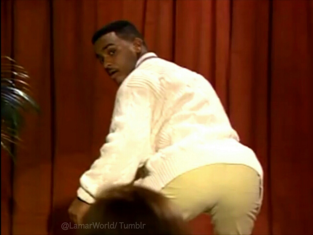 lamarworld:  Alfonso Ribeiro booty 