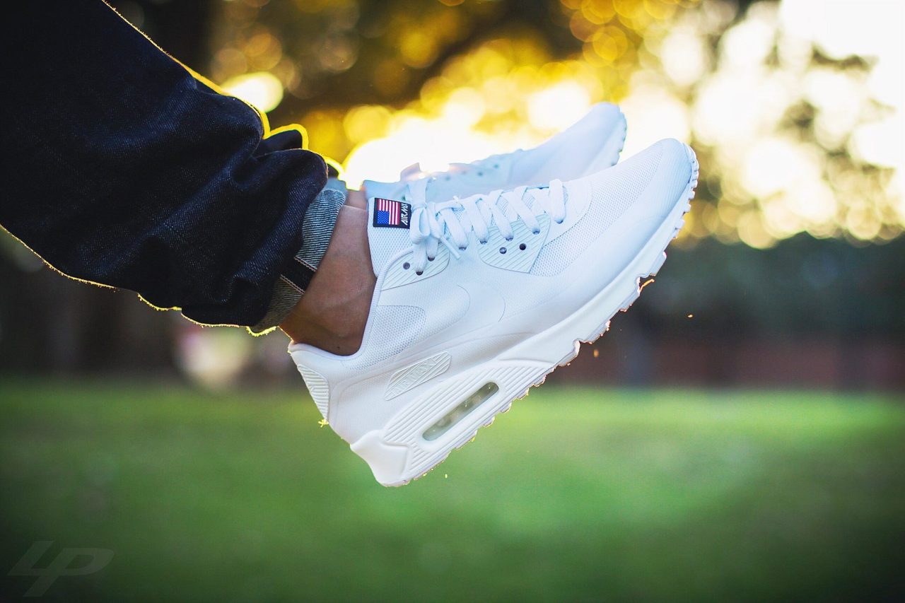 air max hyperfuse white on feet