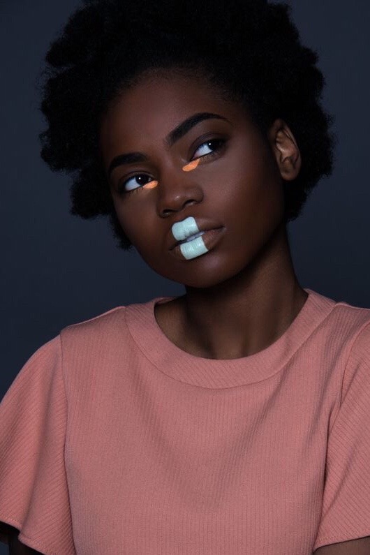 miss-mandy-m:  Makeup Mondays:  Cosmetic inspiration from Vera Barros photographed