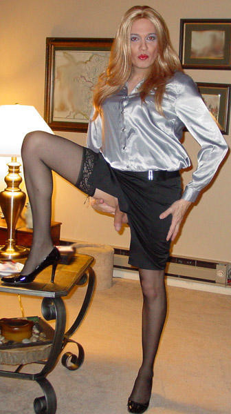 Sex now thats the way to flaunt it my sissy sis… pictures