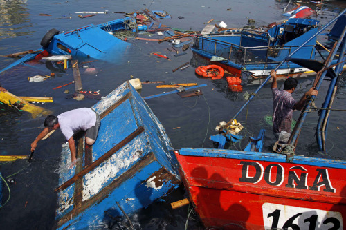 davod:  Earthquake off the coast of Chile (via The Big Picture)  A powerful 8.2 magnitude earthquake hit the Chile coast late April 1 that caused a small tsunami. Six people died and over 900,00 residents were evacuated along the coast. Strong aftershocks