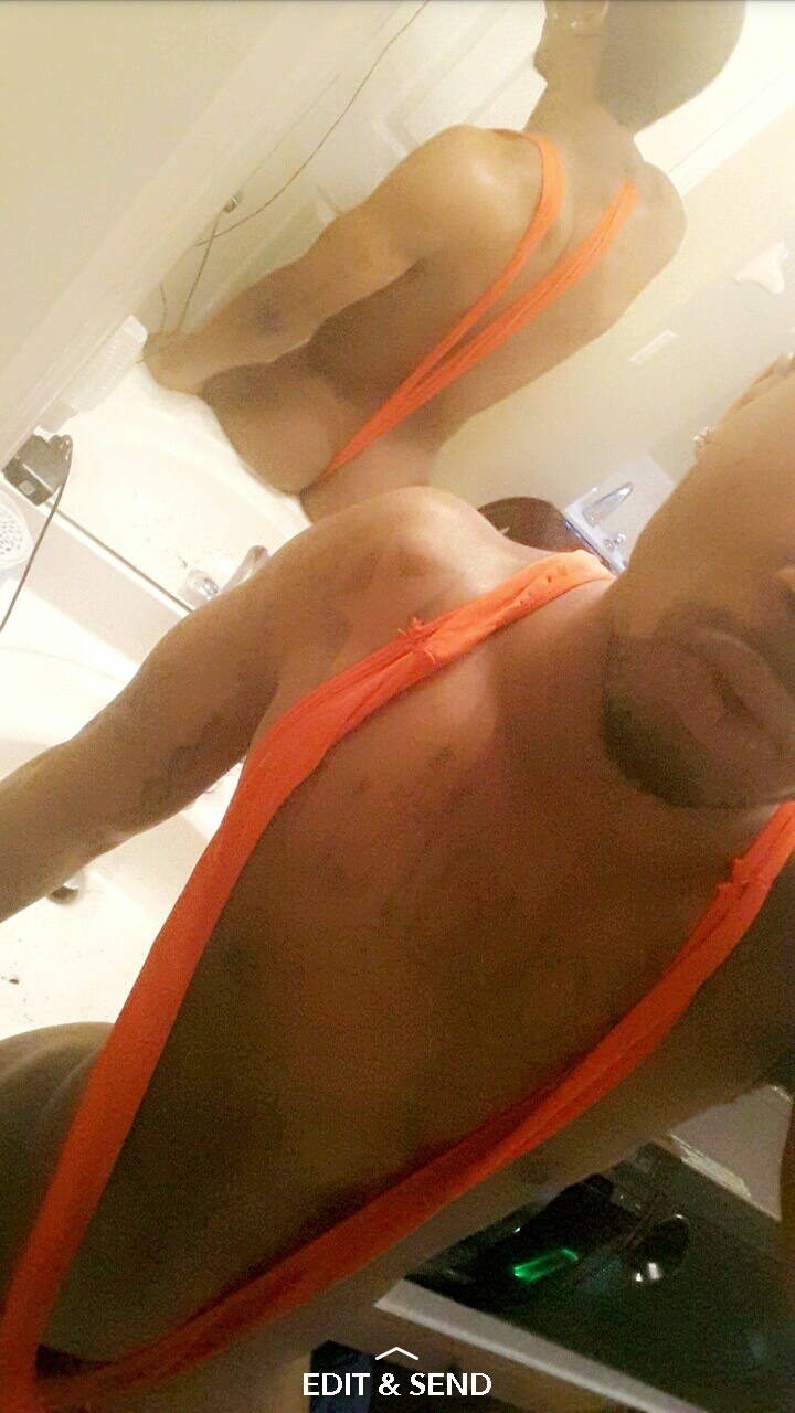 prince-of-memphis:  Thug stripper…..😂😂😂😂It’s like an advertisement..Put