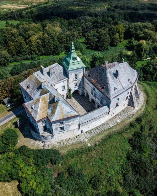 Olesko Castle, Ukraine■ Olesko Castle is located within the borders of the present-day Busk Raion in