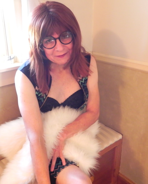 blogalishadonna:Just me, enjoying my femininity. Stay warm everyone oxoxoxoxoxoxoxoxox. love being y