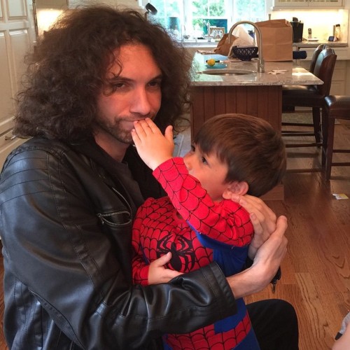 kklhobbs:Danny’s having a cake party with his nephew…. Spiderman.SO CUTEE