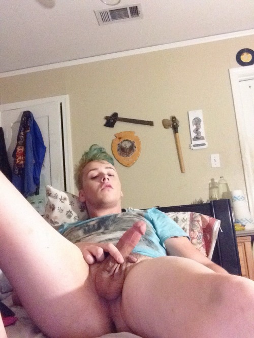 badboyhabits:  Naughty 