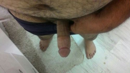 cool-sahin-universe: aedm88:   janoo4all:  narimanoff:  My ex buddy  hummmm want to kiss beautiful dick   V   منو هذا 