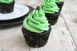 bakeddd:  mint buttercream click here for recipe 