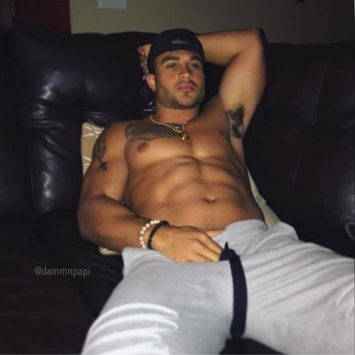 chocolatemochacream:  (via ❤️ @dammnpapi - Piknu) 
