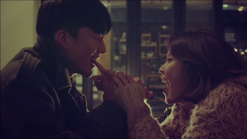 brighteststarofthenightsky:  “Friday” ~IU and Yi-Jeong I love IU so much.  Her songs describes me in so many ways. Yet, this certain song of hers puts me in a VERY good mood every time. It reminds me of me and boy *blush* <3