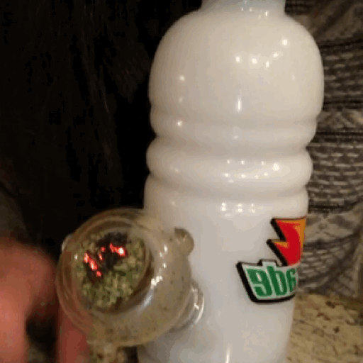 littletoker-new:  Gatorade bong I got bae for his birthday