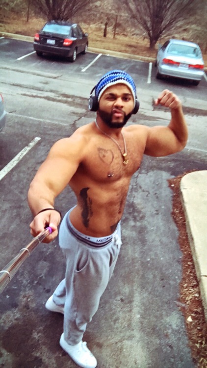 broteinshake94:  Just a boy and his selfie stick 👶🏽