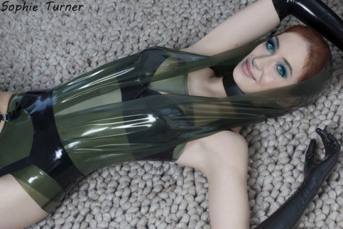 celebsinlatex:  Sophie in latex