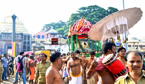 arjuna-vallabha: Durga Madhav puja at Puri, Odisha. The unique tradition of Durga with Jagannatha ( 