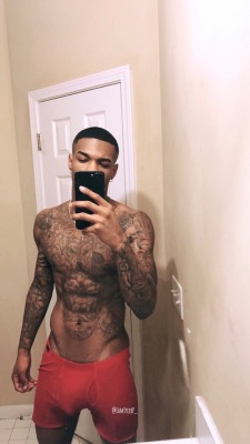 flyguy215:  Sexy