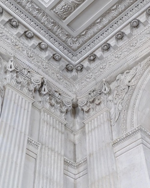 jepsolell:⛏La profusion dans l'escalier des PrincesAile du Midi / Château de Versailles (en Ch