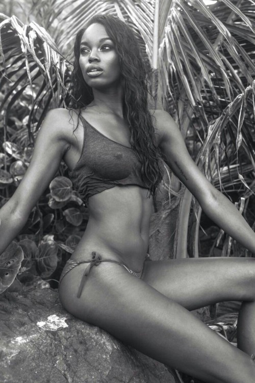 Sex naked-african-girl:  Eugena Washington ….. pictures