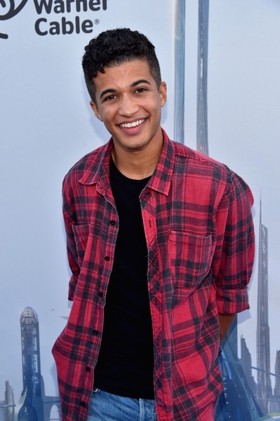 yourjeremiah2911:  Happy birthday Jordan Fisher! 