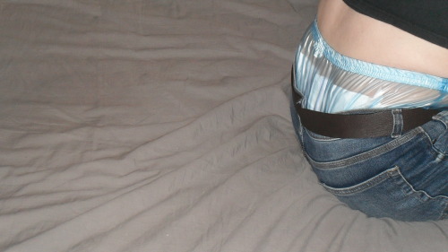 kinkywetandhappy: Oh, my diaper and plastic pants are all on show