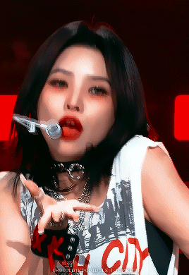 9c03881e419e24722b3f925a76a2e92f74728719.gifv