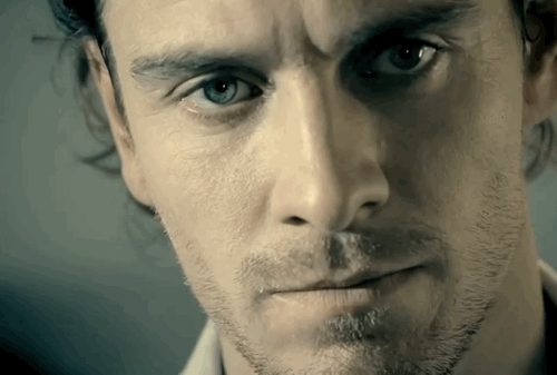 jacintatveit:  Happy St. Patrick’s Day weekend!From a 2003 Guinness Commerical: x