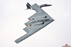 fireinhorizon:  B-2 Spirit and F-15 Eagle