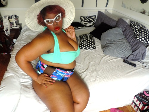 afatblackfairy:Blackout Pt. 3 Summer ShadeMy last blackout pics for the day. I was going to post the