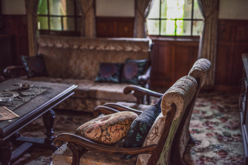 Abandoned Mansion - A森の廃洋館,日本