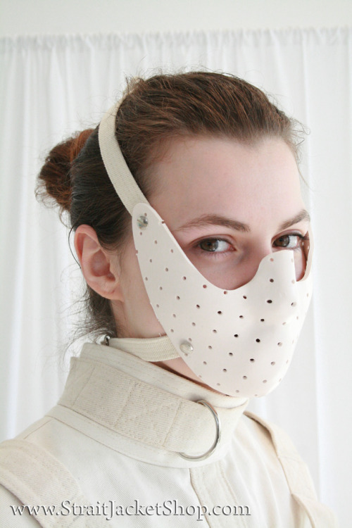  The Muzzle for asylum patients is here! Right now in the S size for female face. Large size will be