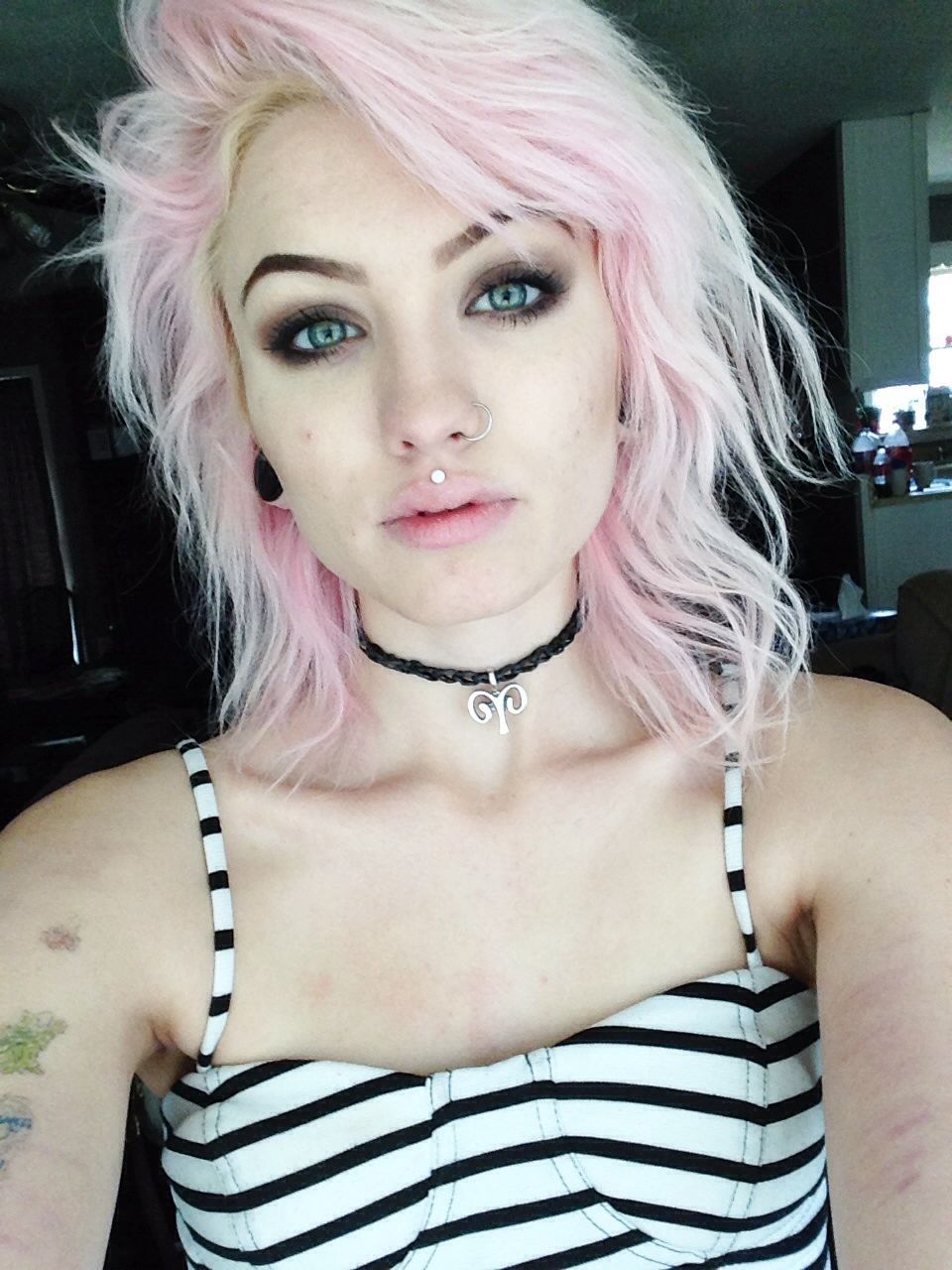 princsex:  greetings earthlings  No way