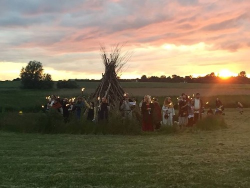 hammer-ov-thor: Dannish midsommer ritual