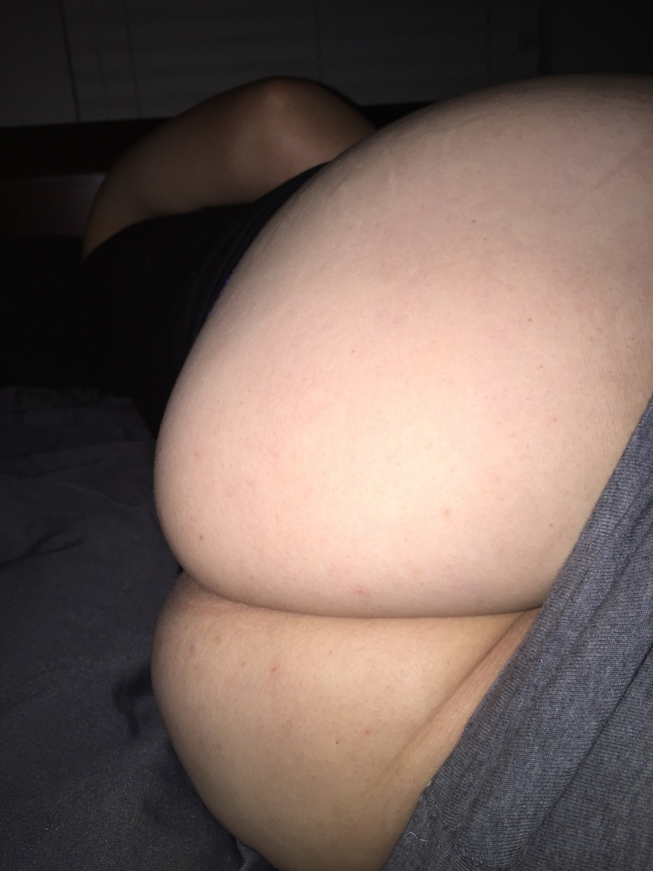 chubby-colombian-wifey:  Ass so peaceful