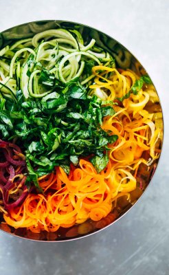 foodffs:  RAINBOW POWER SALAD WITH ROASTED