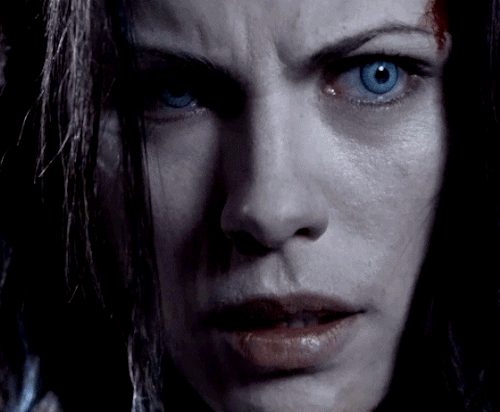 horrorwomensource:  KATE BECKINSALE as Selene inUnderworld (2003)