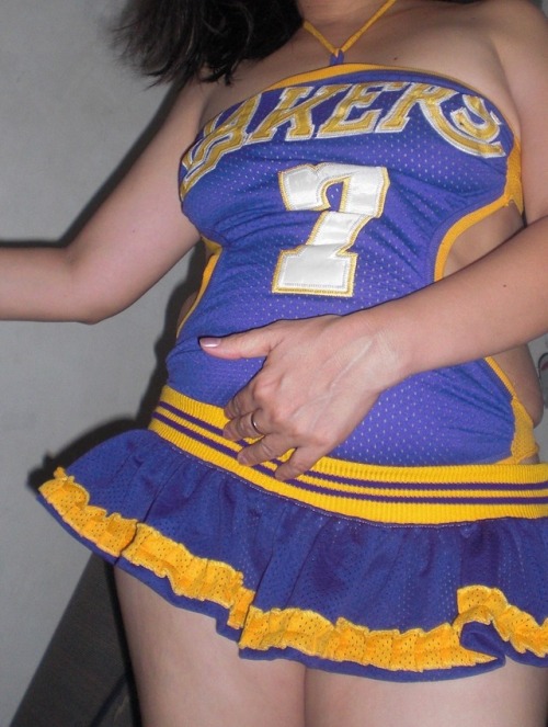 Lakers fun&hellip;.who want to see the full set???? amateurwifenaked.tumblr.com