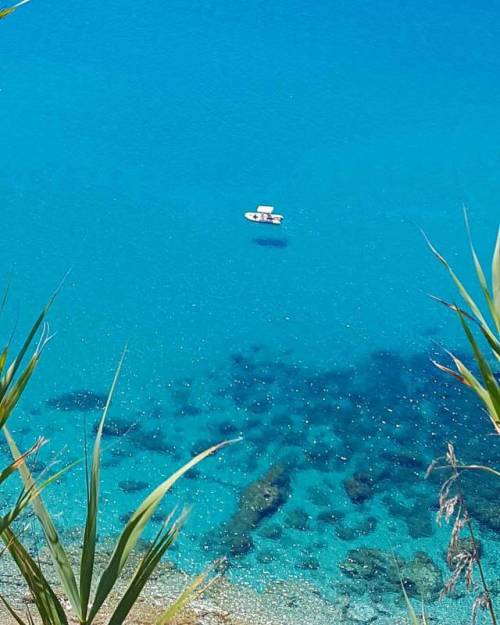 This area near Tropea, really rocks… Capo Vaticano, Calabria.  @Regrann from @roberto_lorenzo