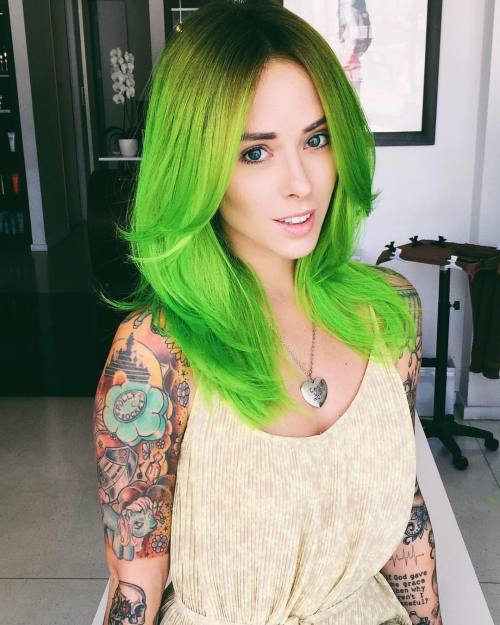 alysha:  Praising the almighty hair goddesses today @jesstheebesttcolor & @cleencuts at @sallyhershbergerla for turning me in to a perfect swamp princess 🐸👸🏼 these @pravana vivids are insane!! 💚 (at Sally Hershberger Salon) 