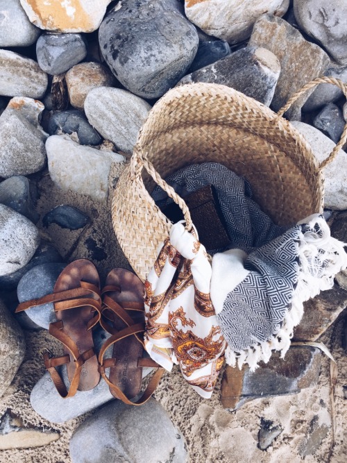 http://castawaylabel.tumblr.com/post/118192051498