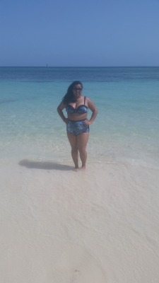 chubby-bunnies:  Bought my first fatkini for the vacation I just went on.  I can honestly say I have never felt so confident and sexy in a swimsuit.  This blog and many others have inspired me on my journey. I feel like a new person sometimes because